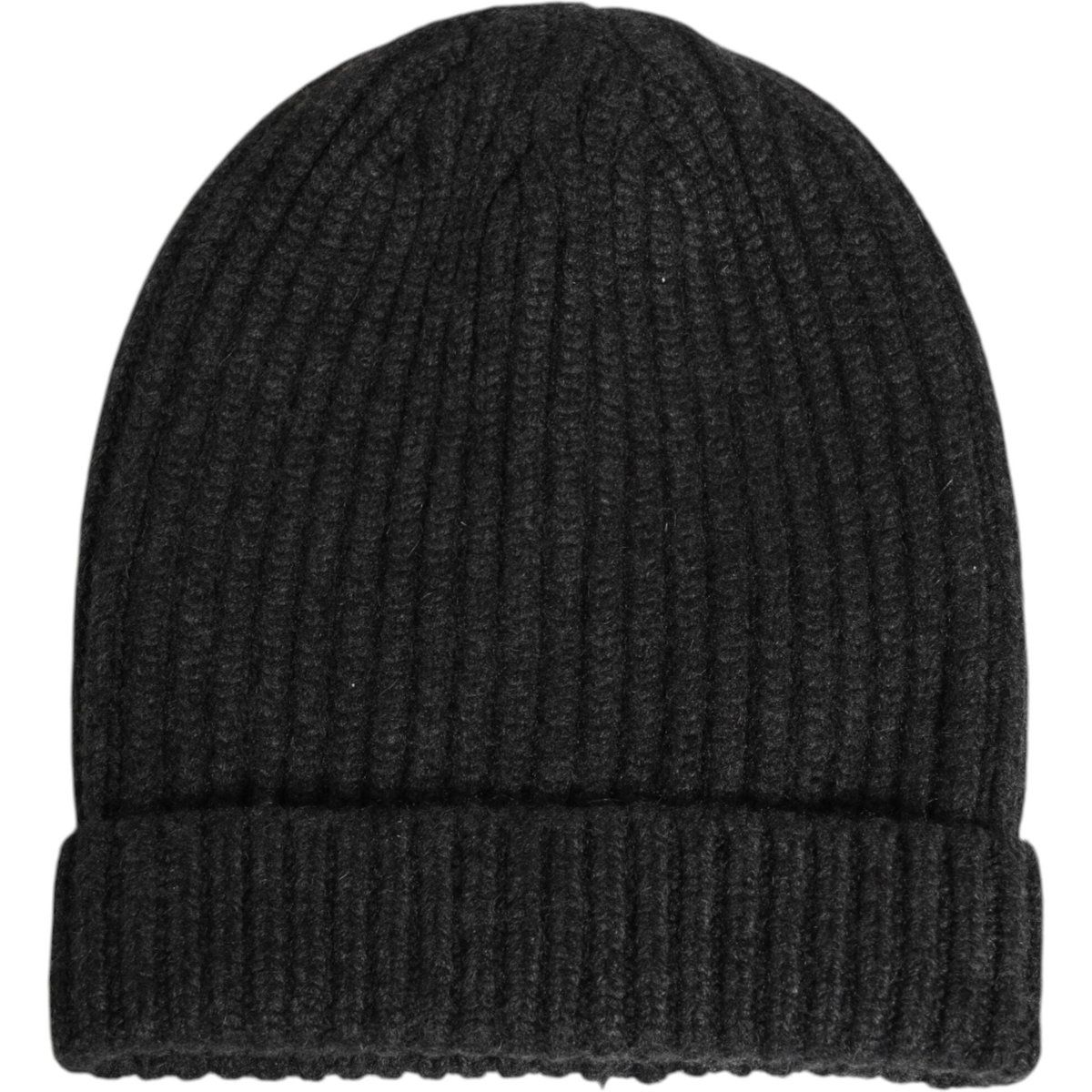 Klassische Rippstrick-Beanie