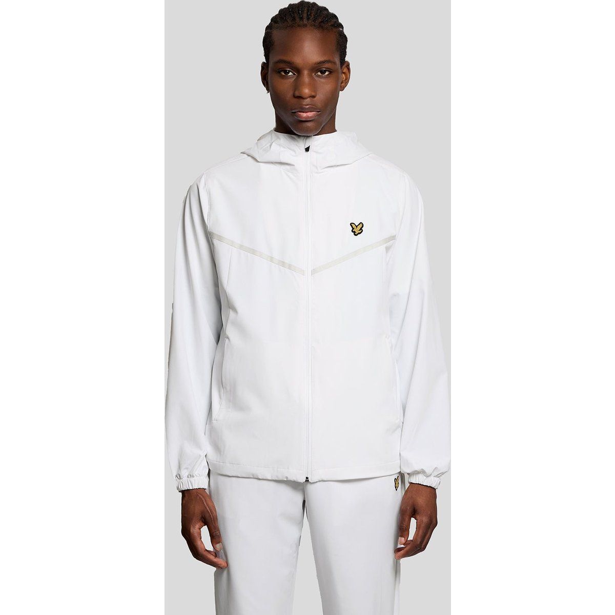 Sportliche Trainingsjacke mit Kapuze