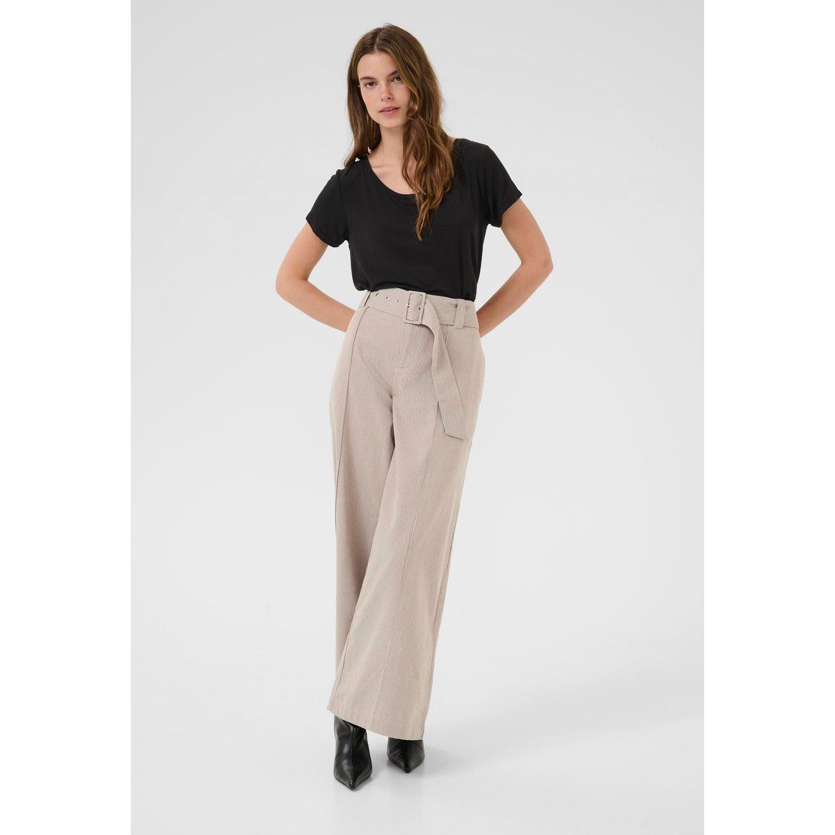 Weite High-Waist Hose mit Gürtel