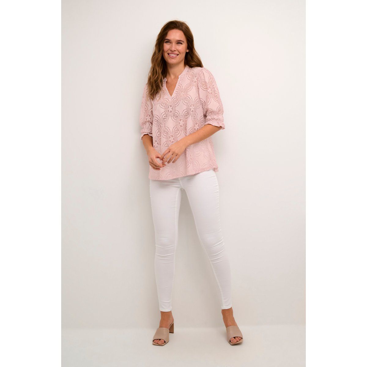 Aufwendige Lochstickerei-Bluse Relaxed Fit