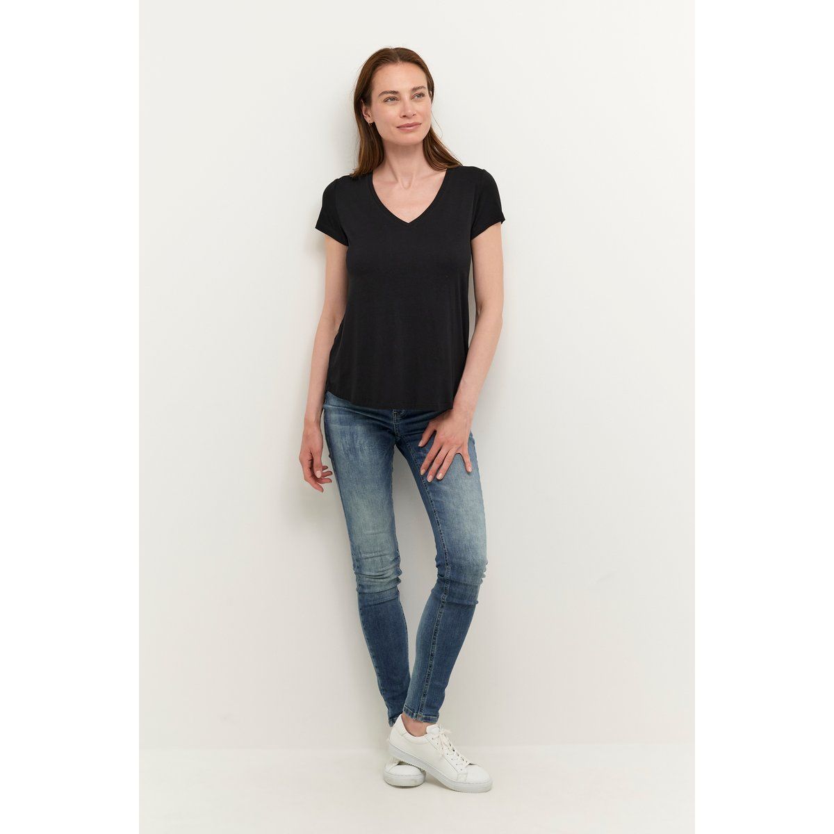 Klassisches Jersey-T-Shirt mit V-Ausschnitt