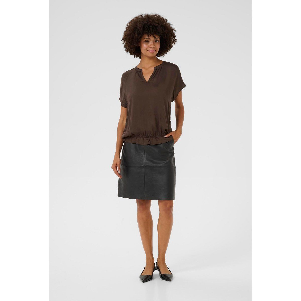 Lockere V-Schlitz-Bluse mit Gummizug