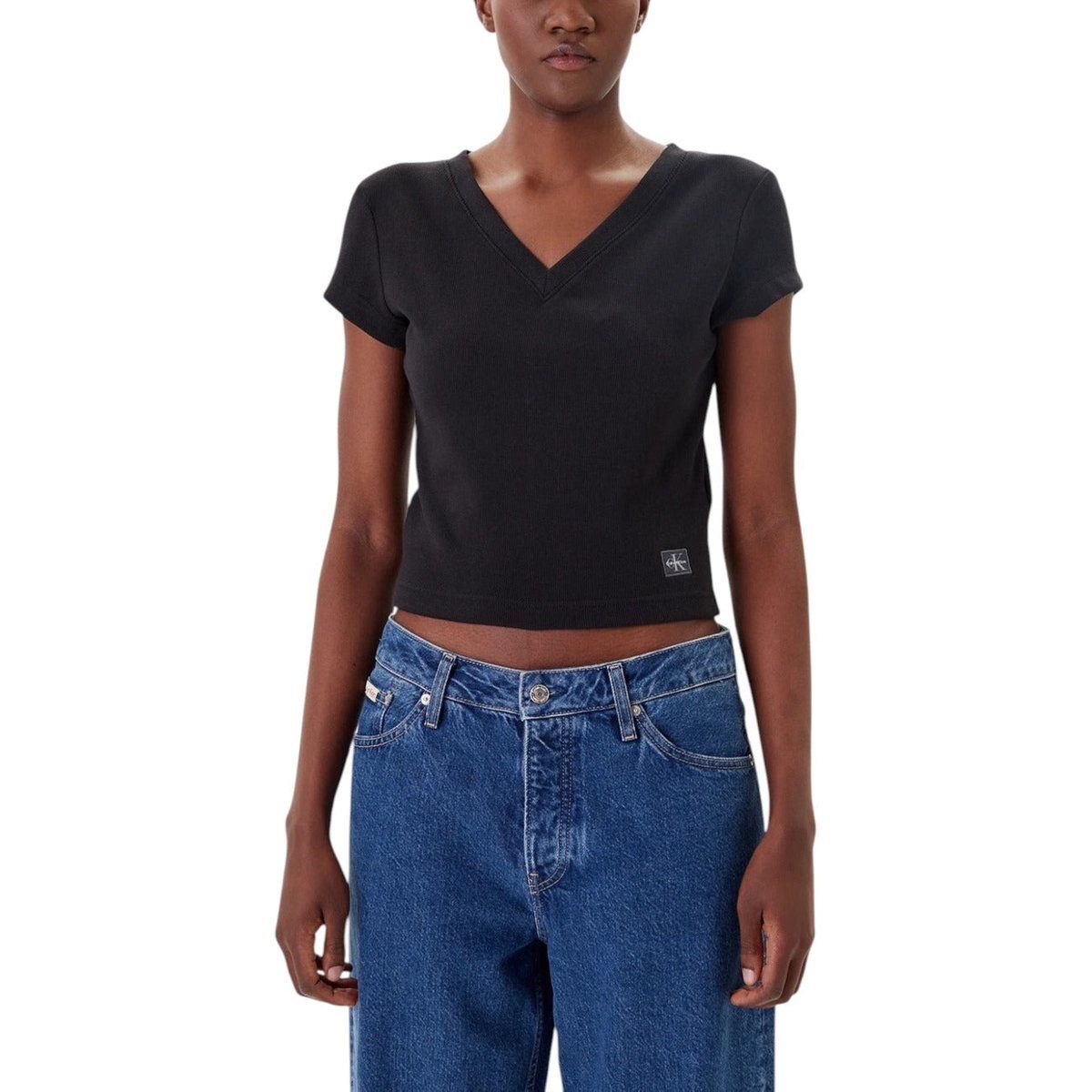 Kurzes Ripp-T-Shirt mit V-Ausschnitt