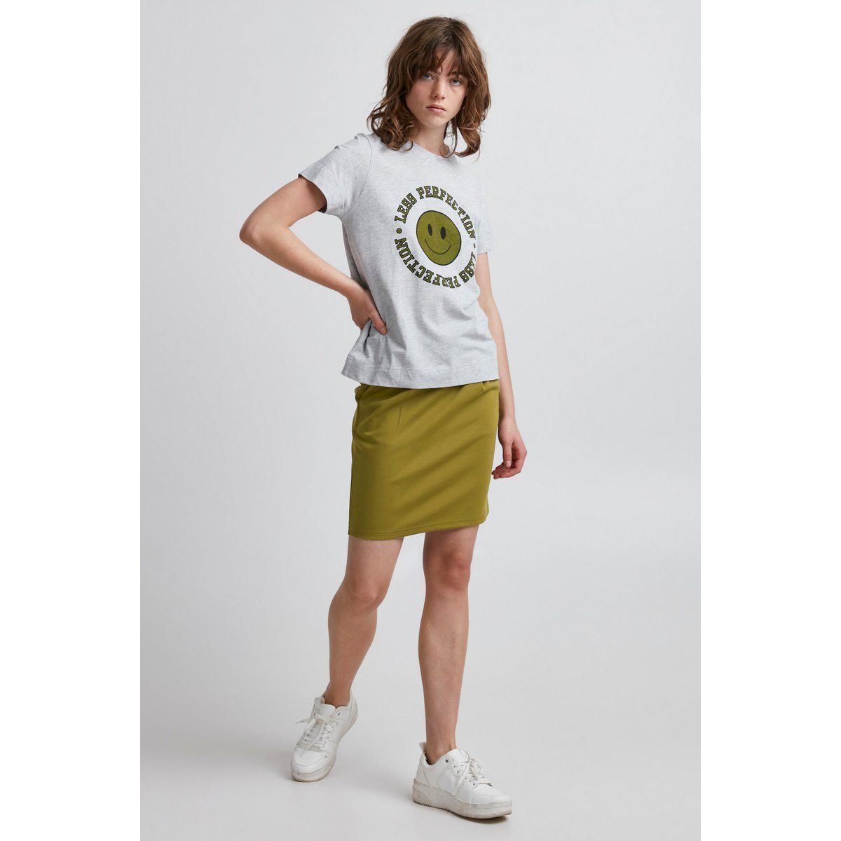 Gerader knielanger minimalistischer Rock