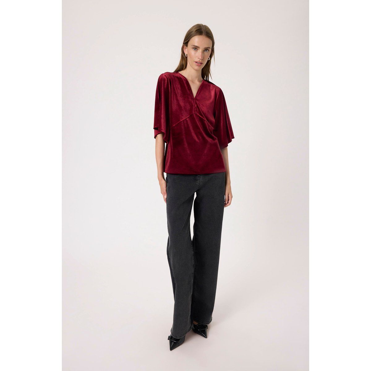 Elegante Samtbluse mit V-Ausschnitt