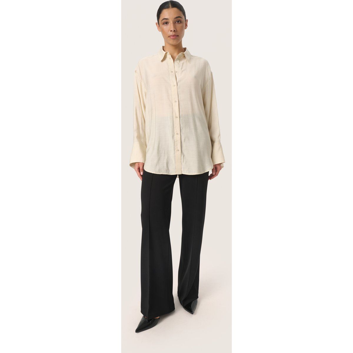 Oversized Hemd mit fließendem Fall