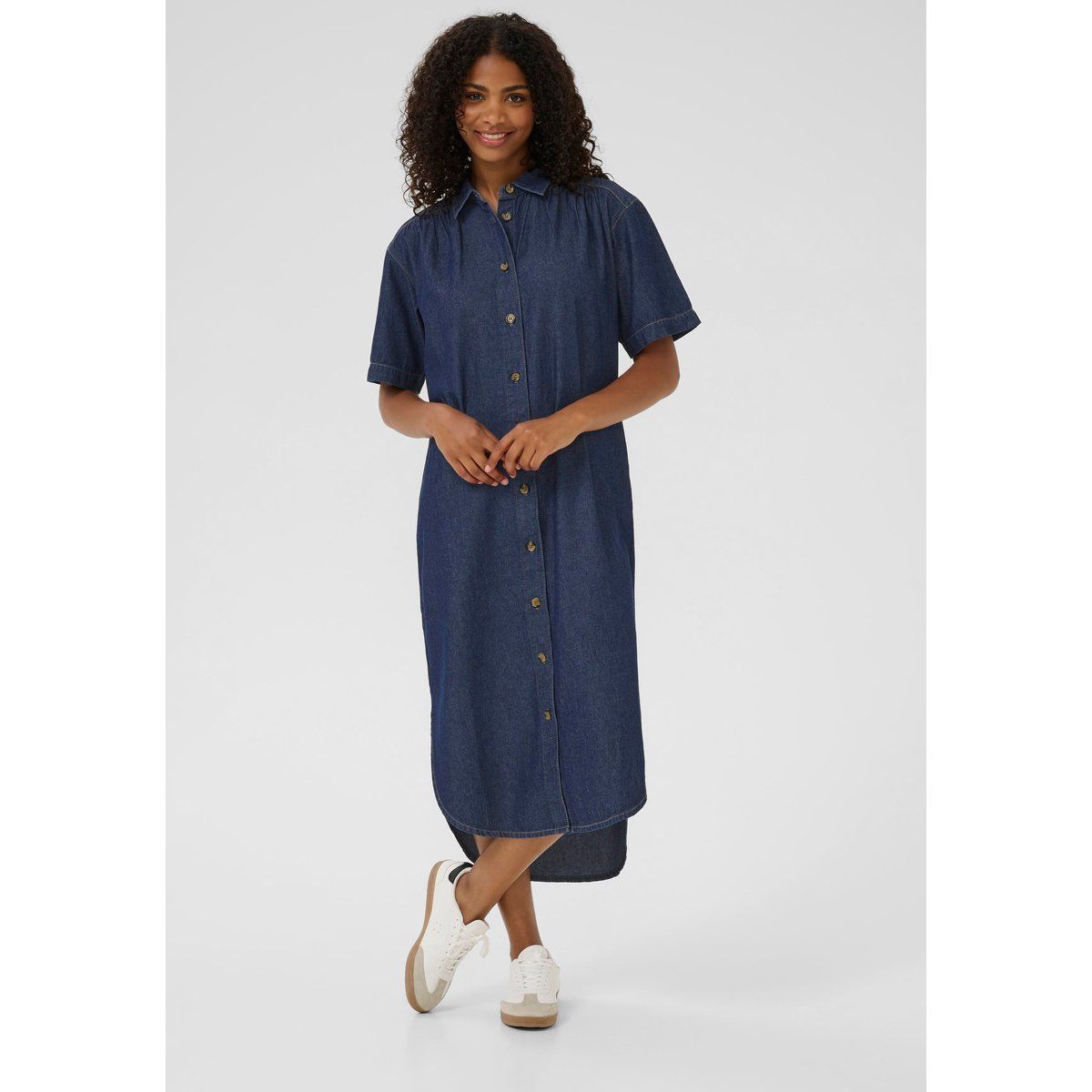 Lockeres Denim-Hemdblusenkleid in Midi-Länge