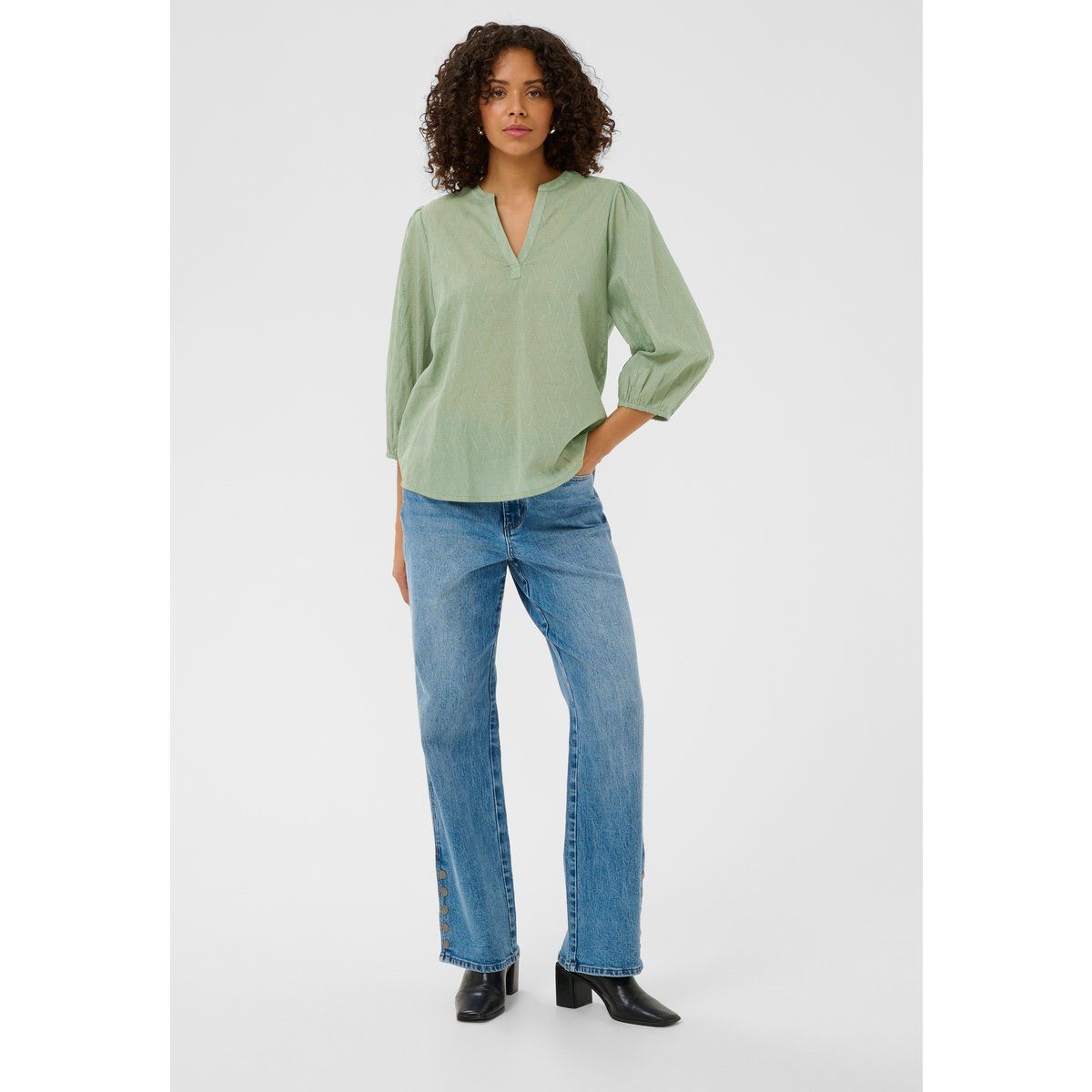 Strukturierte Bluse mit V-Ausschnitt