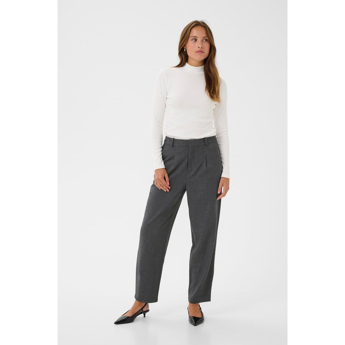 Stoffhose mit Bundfalten und geradem Bein