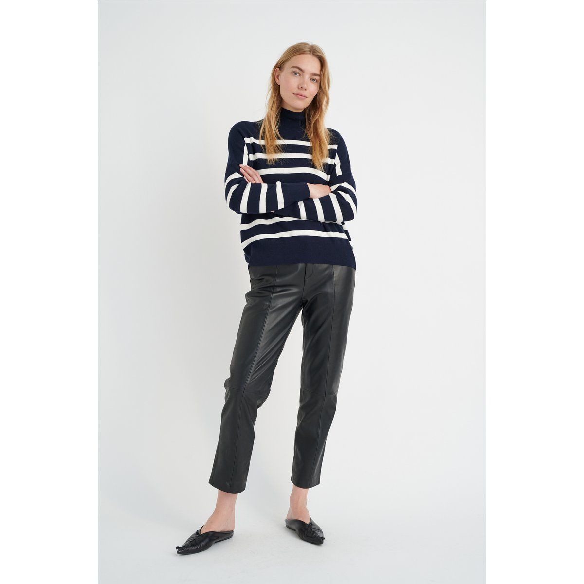 Gestreifter Oversize Baumwoll-Rollkragenpullover