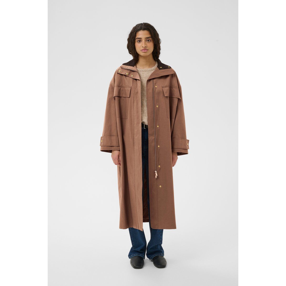 Langer Utility-Mantel mit Brusttaschen