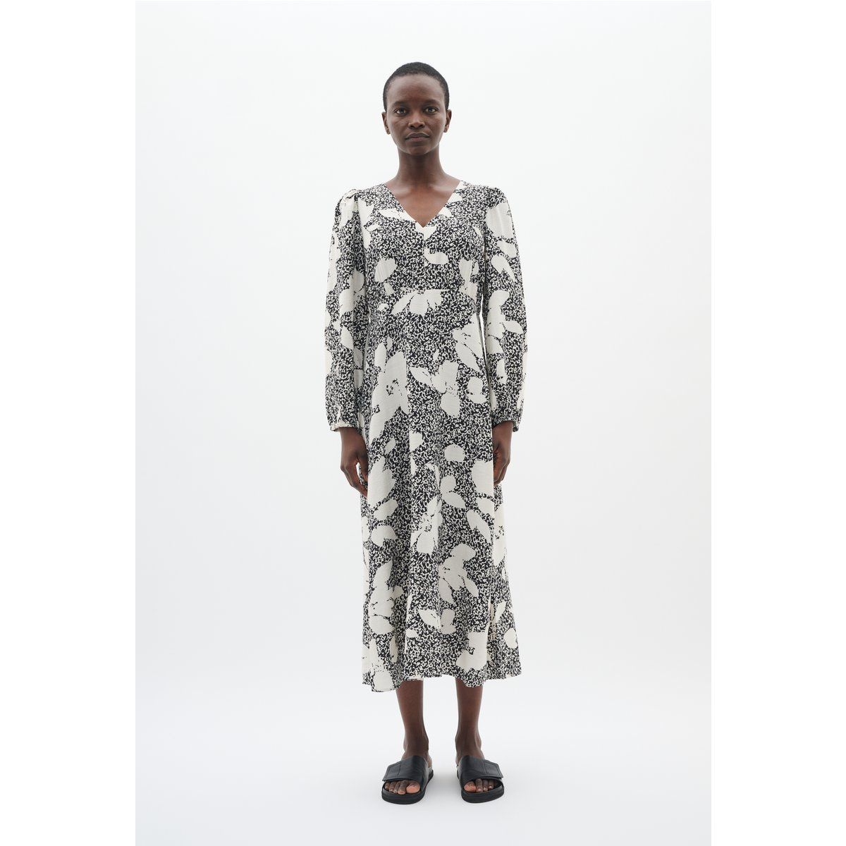Midi-Kleid mit abstraktem Blumenmuster