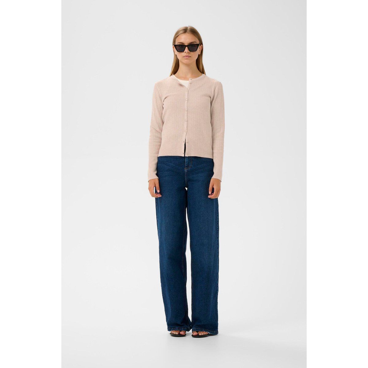 Klassischer Rippstrick-Cardigan mit Rundhals