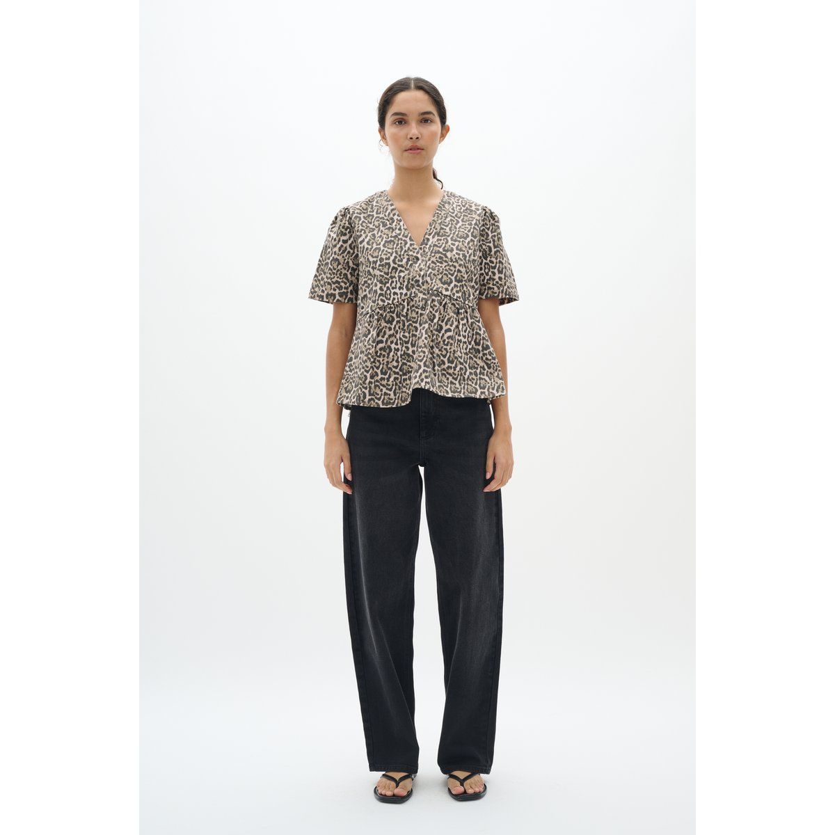 Schößchen-Bluse mit Leopardenmuster