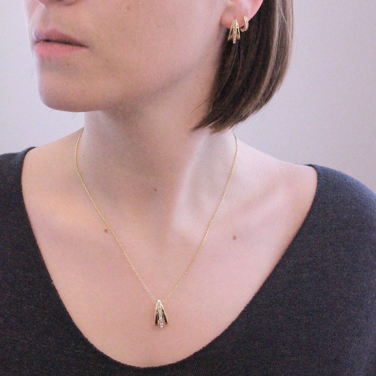 Elegantes kristallbesetztes Schmuckset