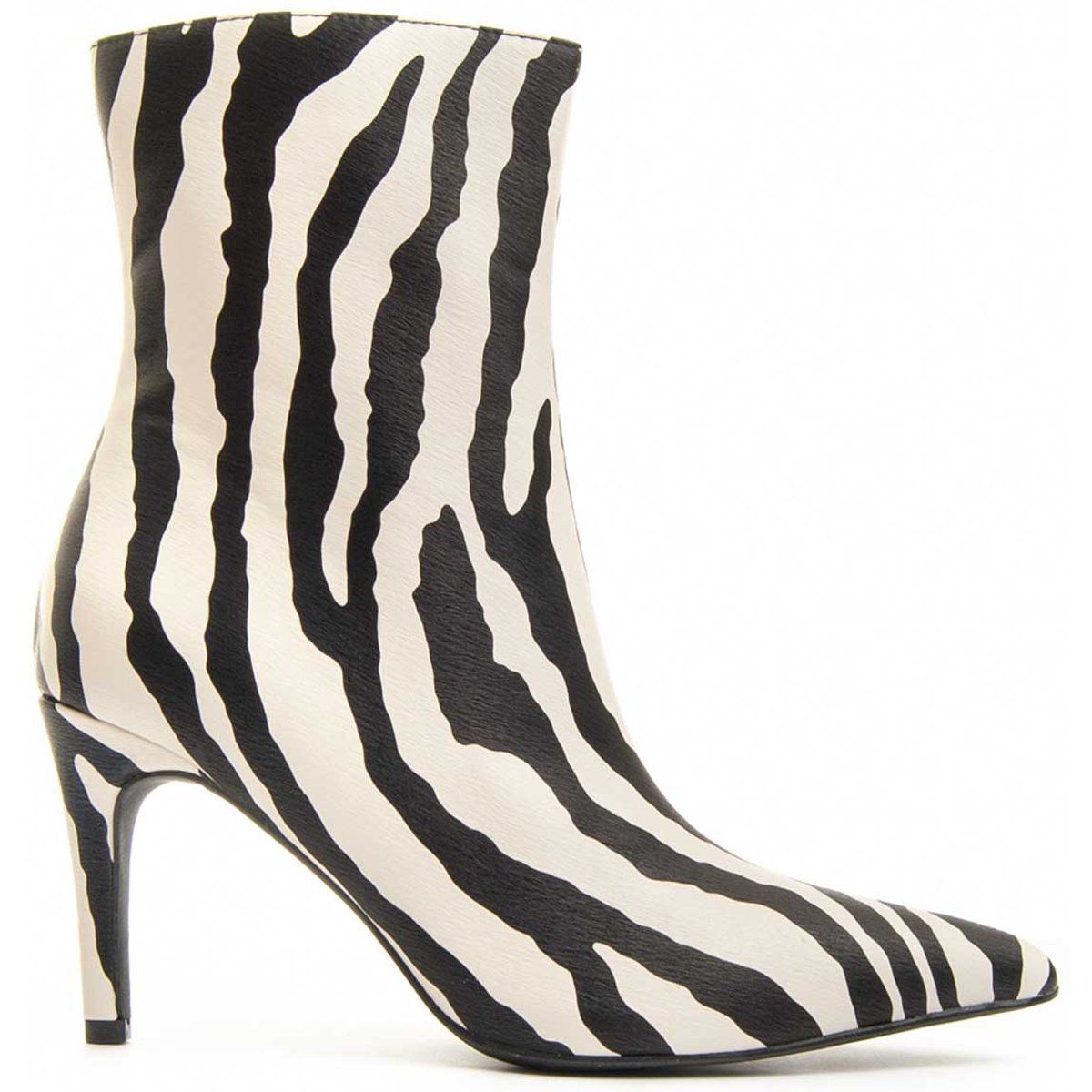 Stiefelette mit Zebra-Print und spitzer Zehe