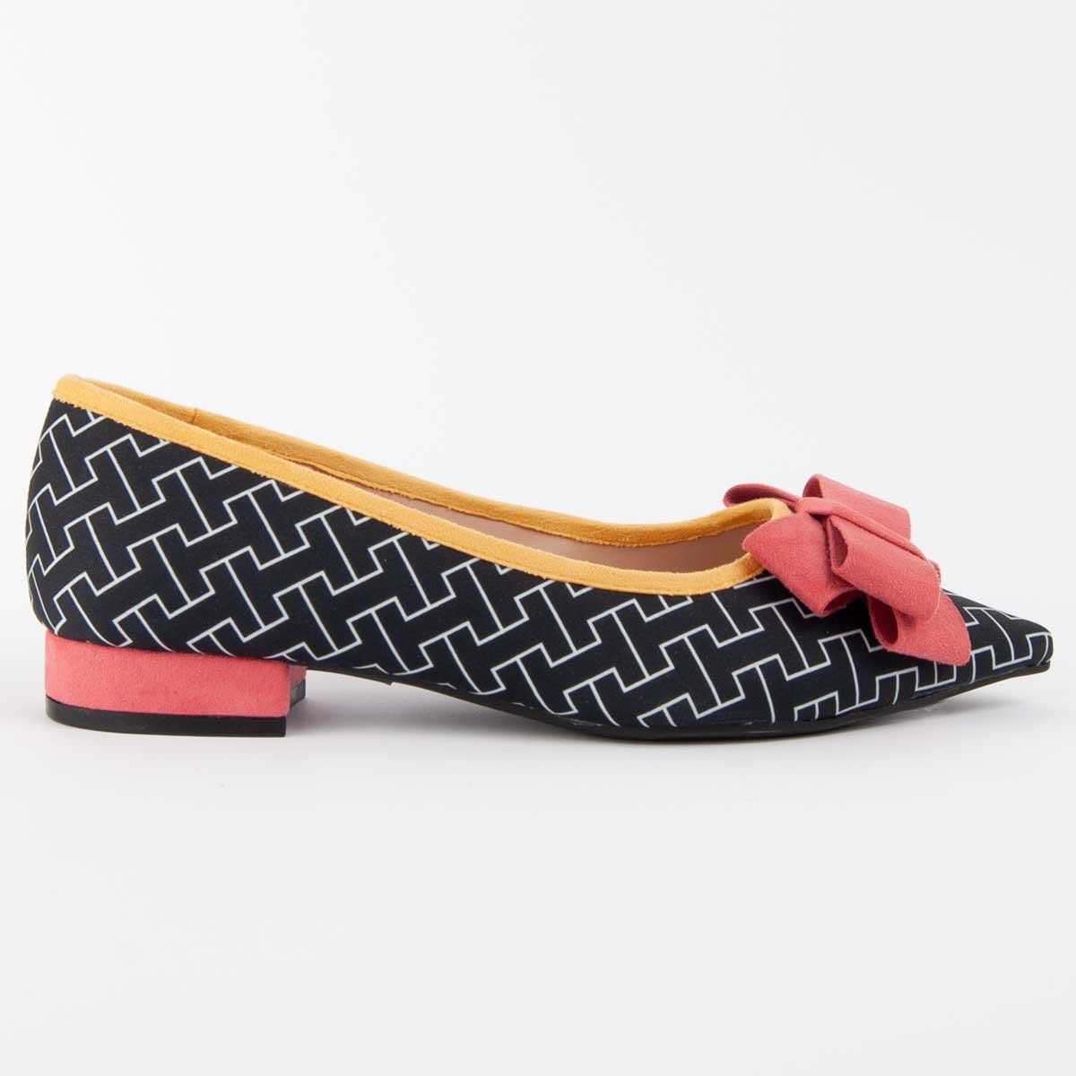 Gemusterter Ballerina-Schuh mit Schleife