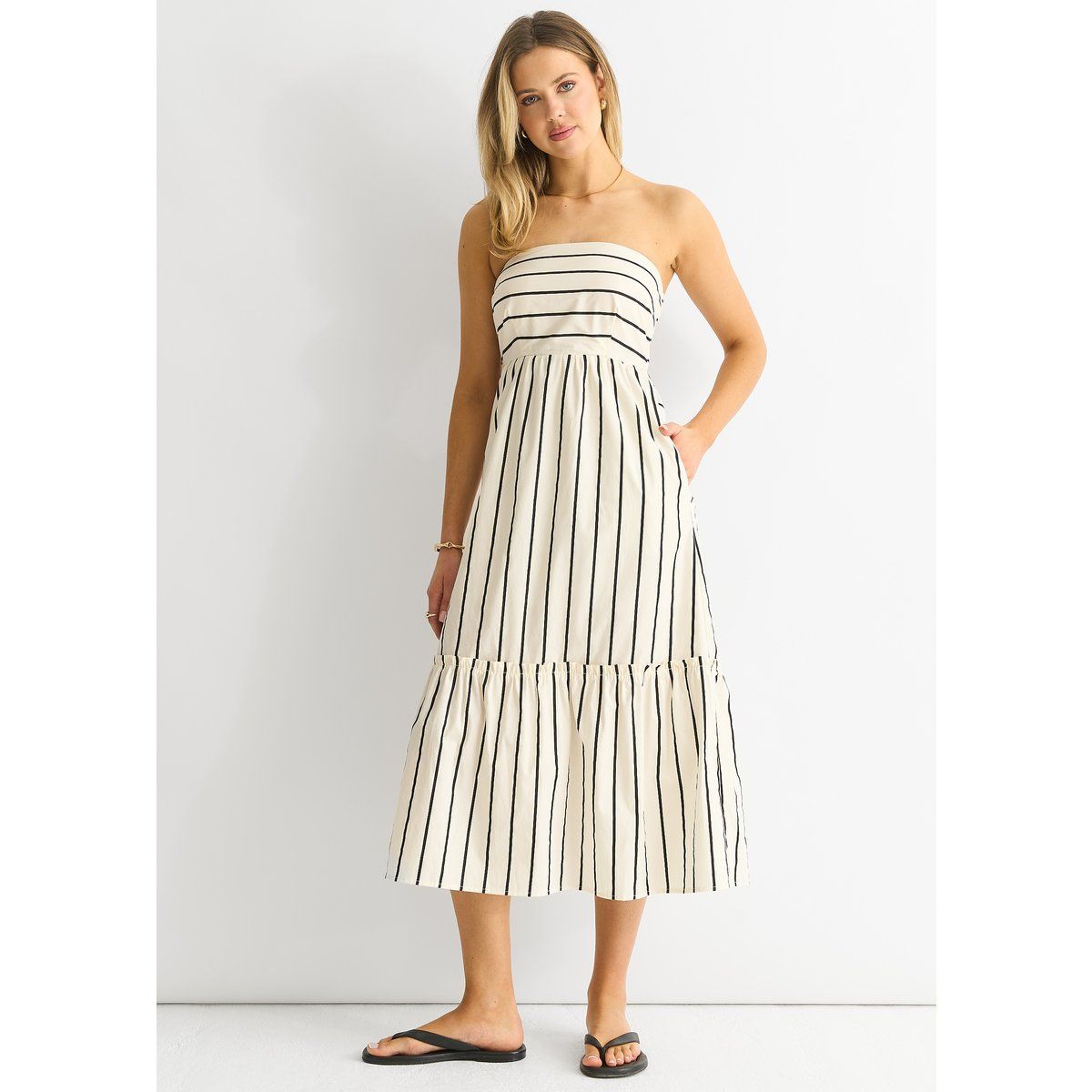 Gestreiftes Bardot-Midikleid aus Baumwolle