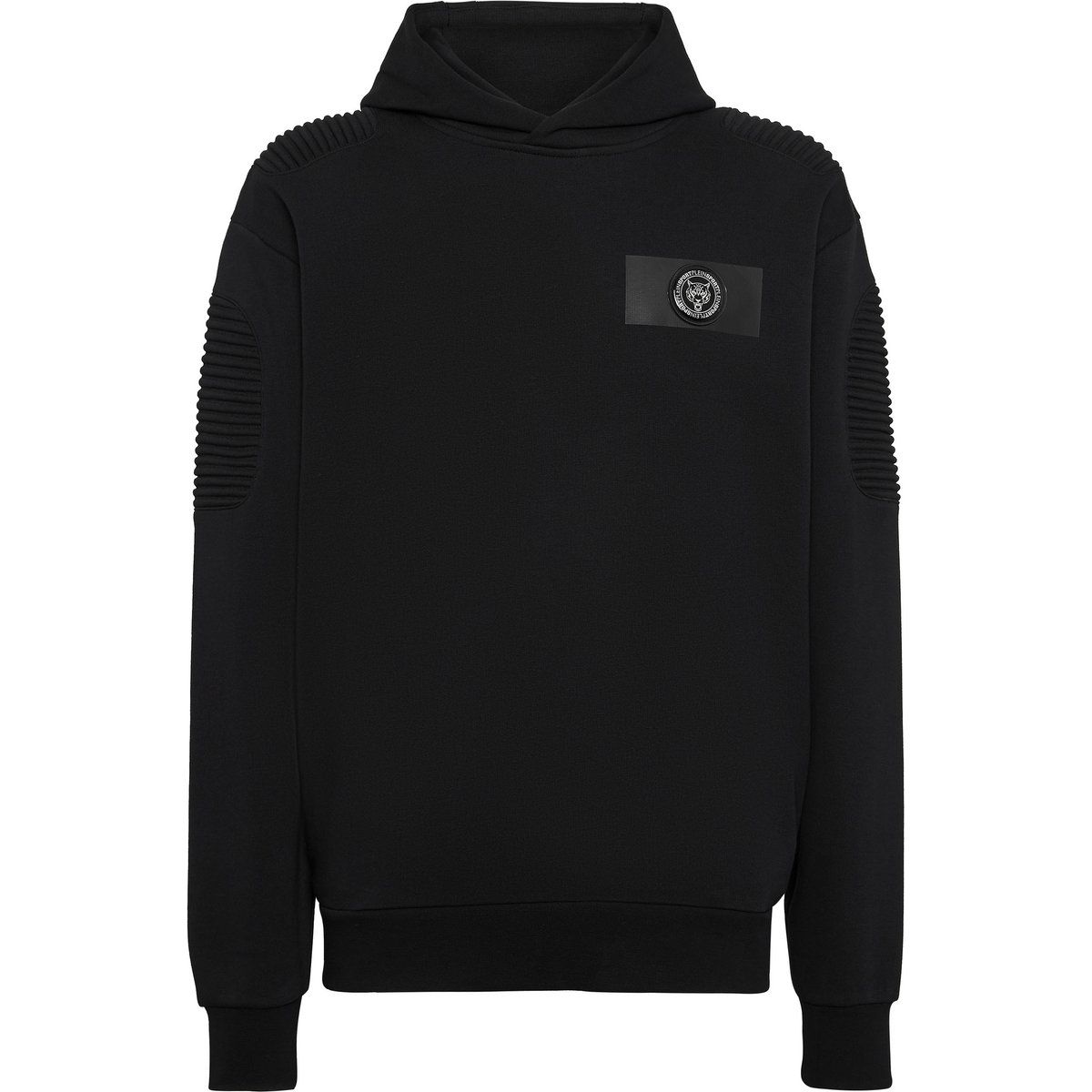 Klassischer schwarzer Fleece-Hoodie mit Aufnäher