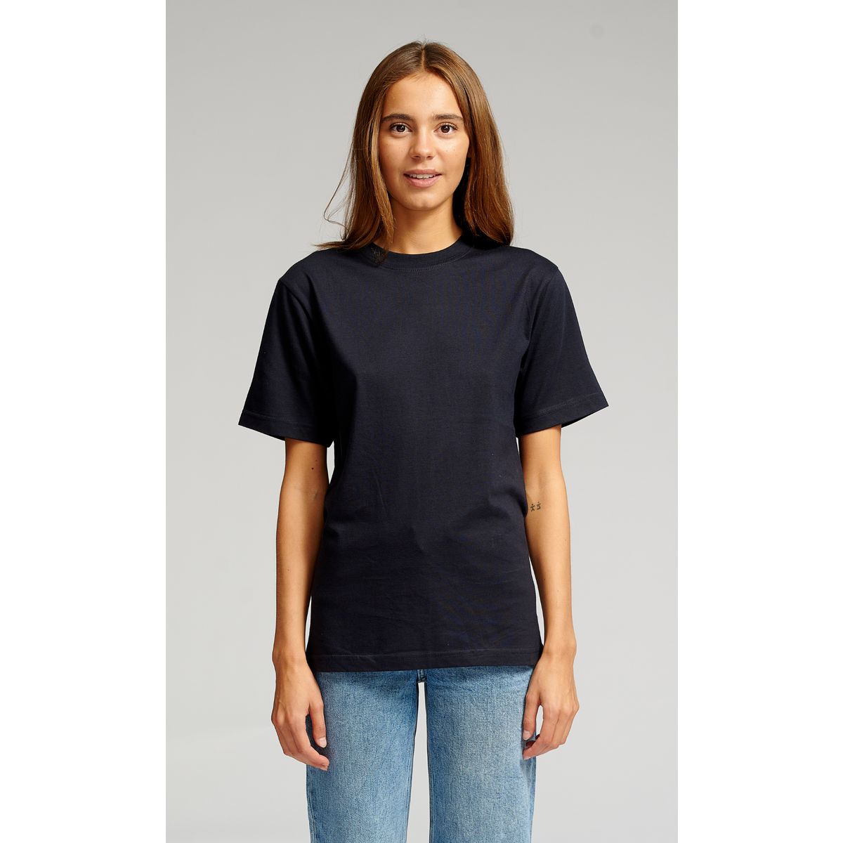 Übergroßes Marineblaues T-Shirt