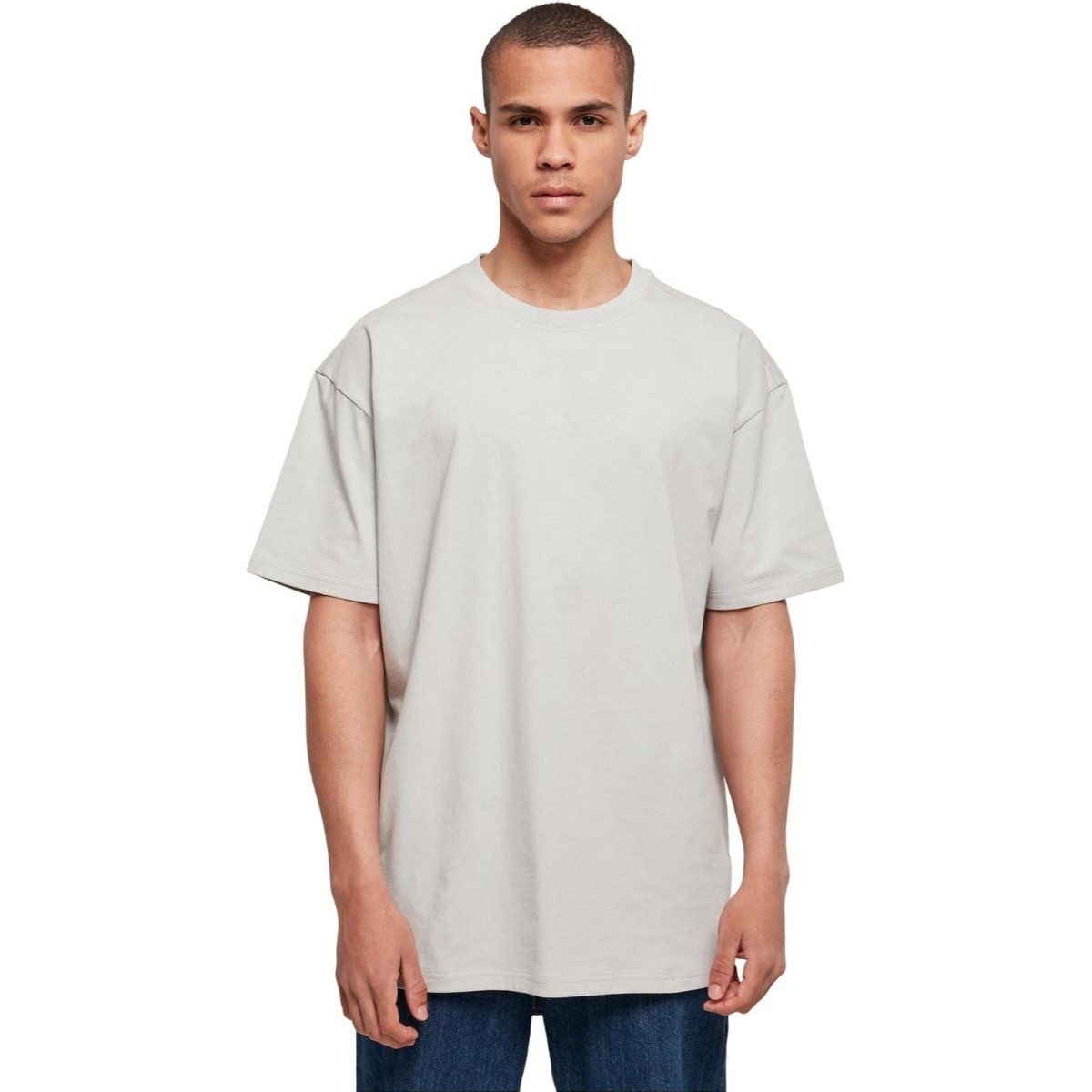 Schweres übergroßes lässiges T-Shirt