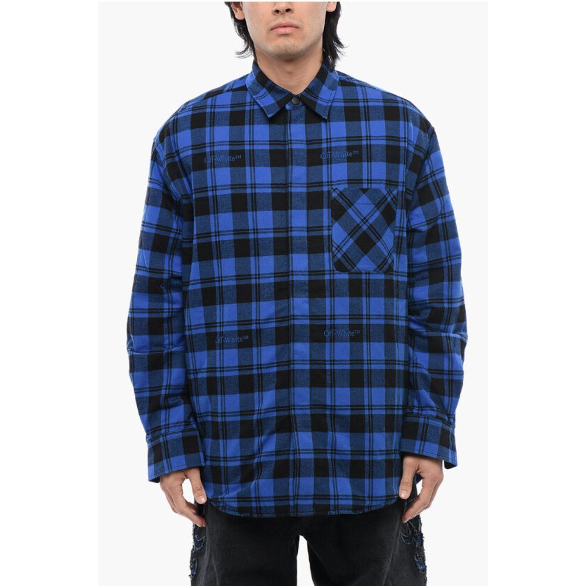 Blaues und schwarzes Flanell-Overshirt