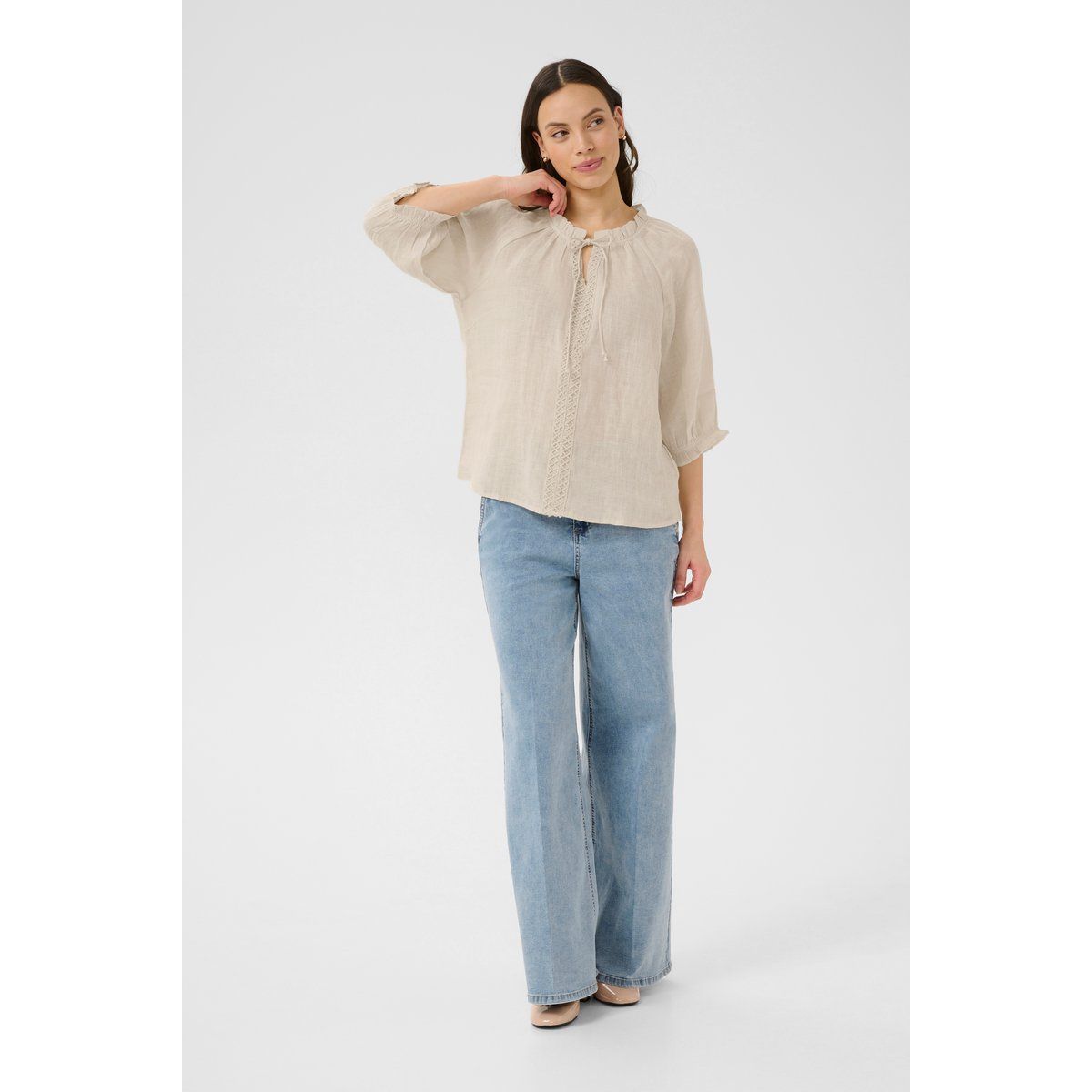Leinenbluse mit Rüschenhals