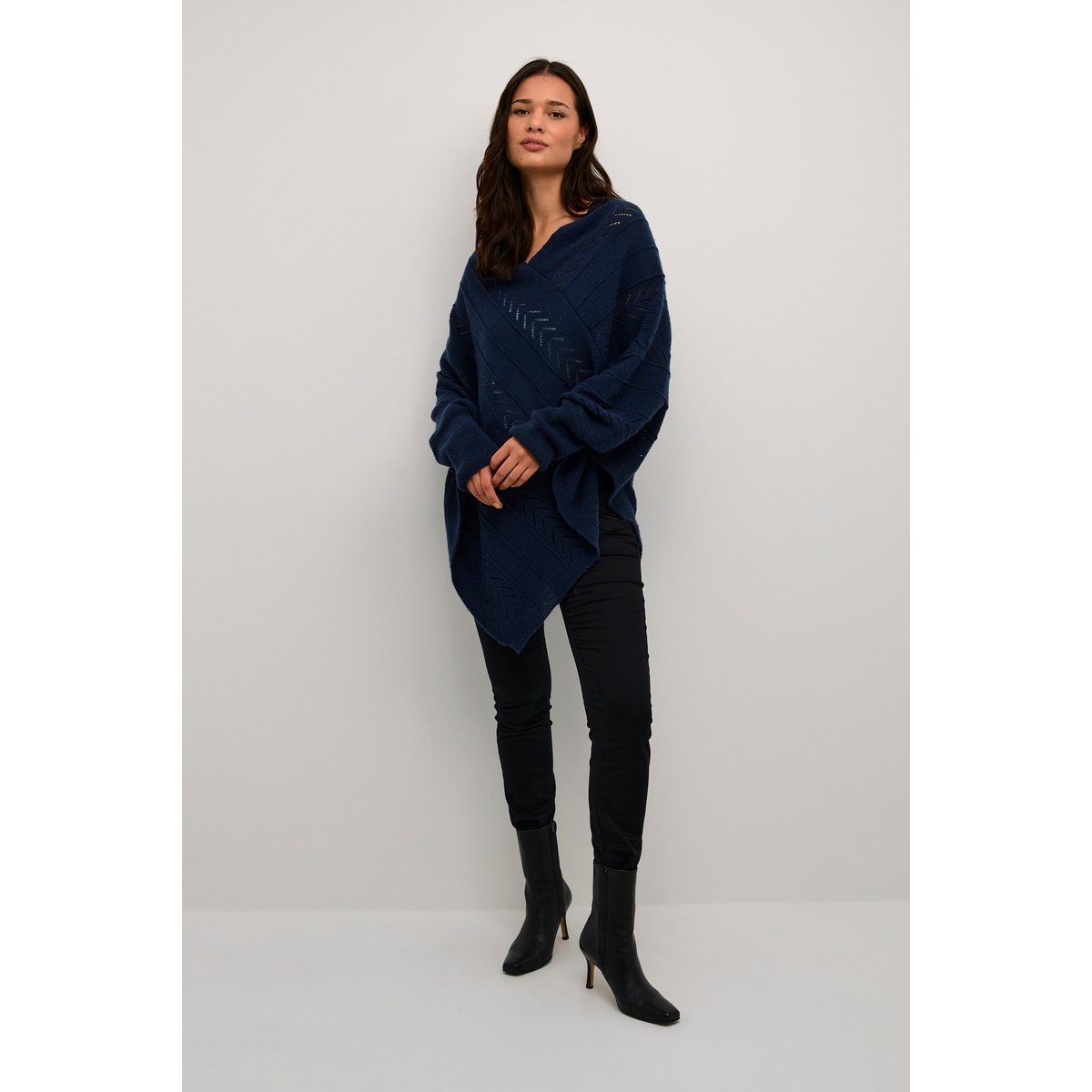 Lockeres Wickelponcho Strickoberteil
