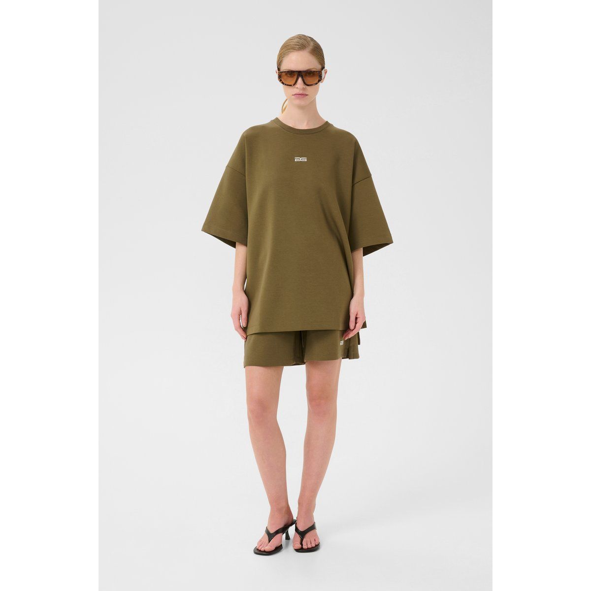 Kurzarm-Bluse Oversize fit olive