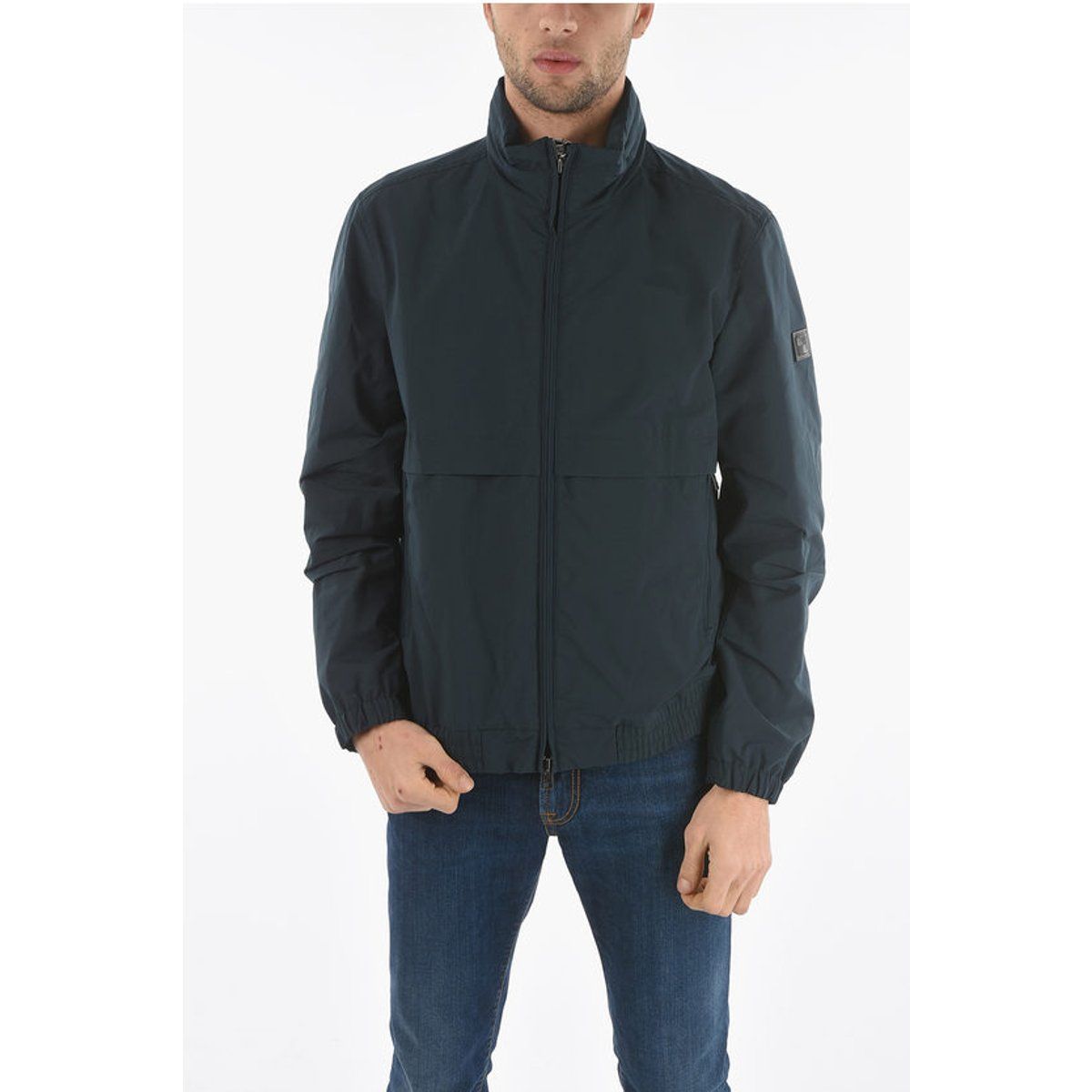 Unifarbene Windjacke mit Kapuze