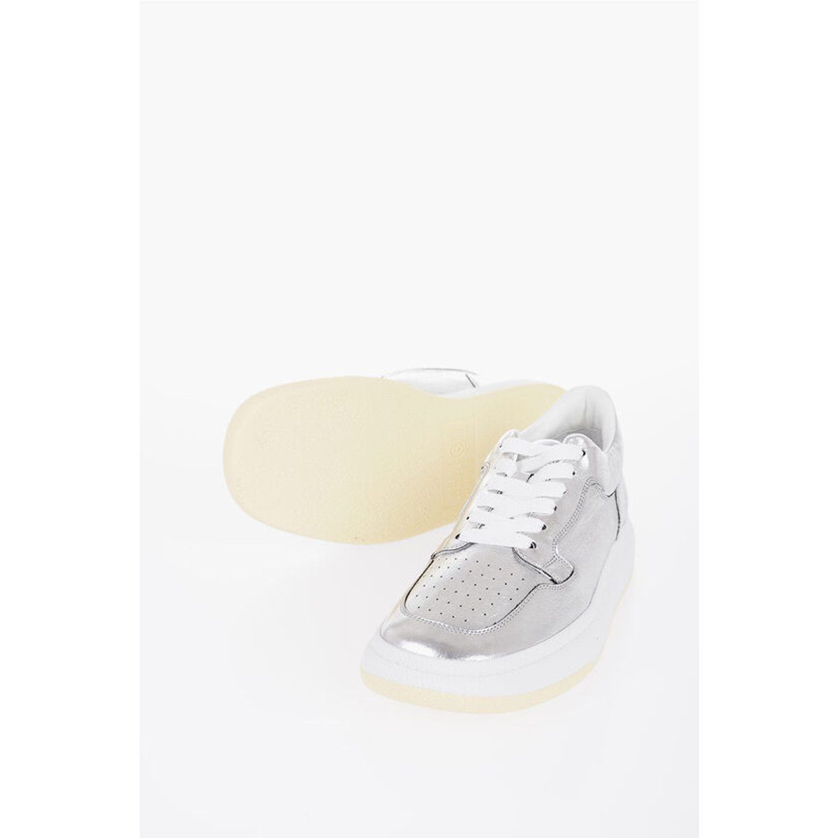 Metallic Silberne Low-Top Sneakers