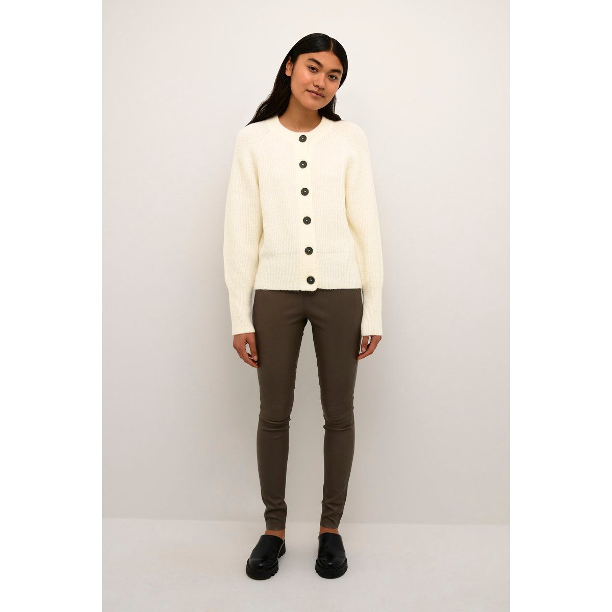 Strickjacke Classic fit cream