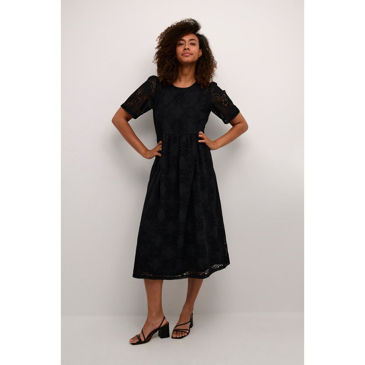 Kleid Feminine black