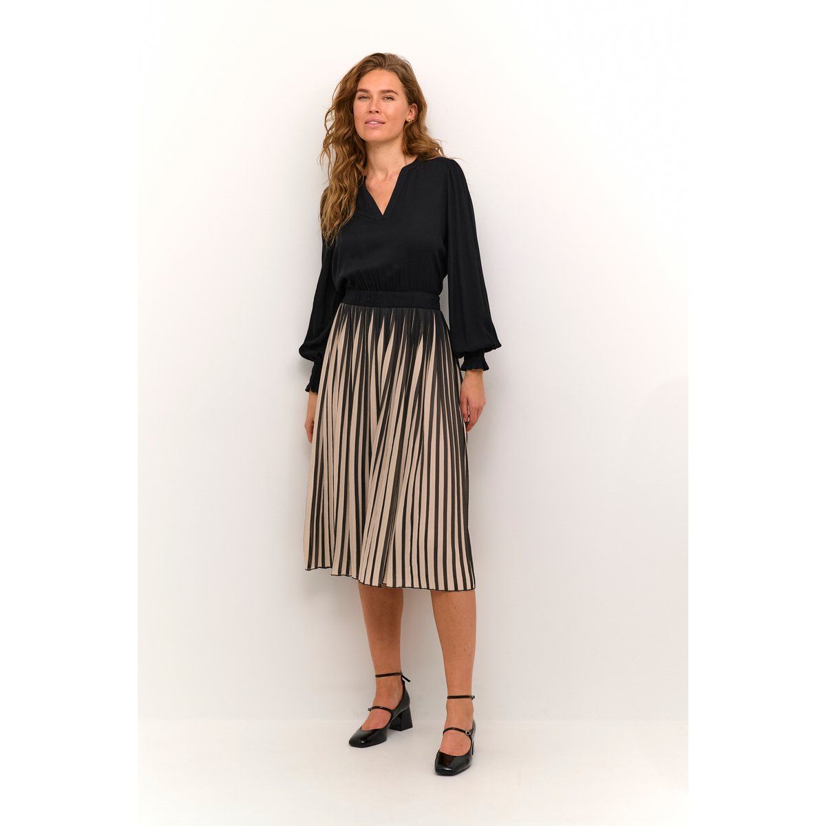 Kleid Feminine black
