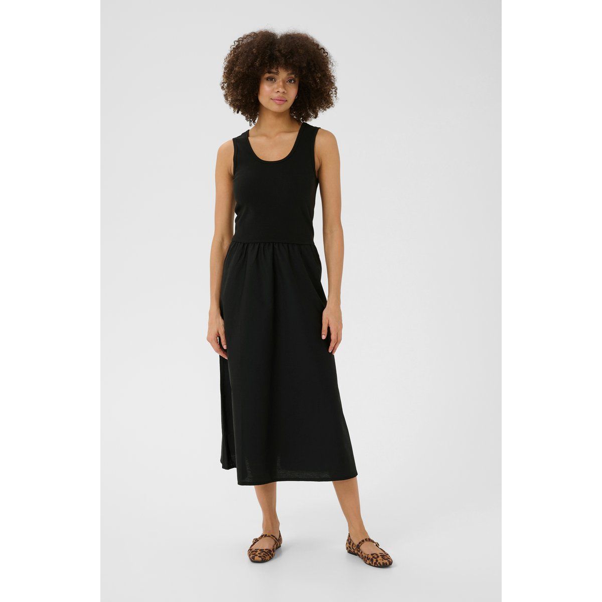Kleid Fitted black
