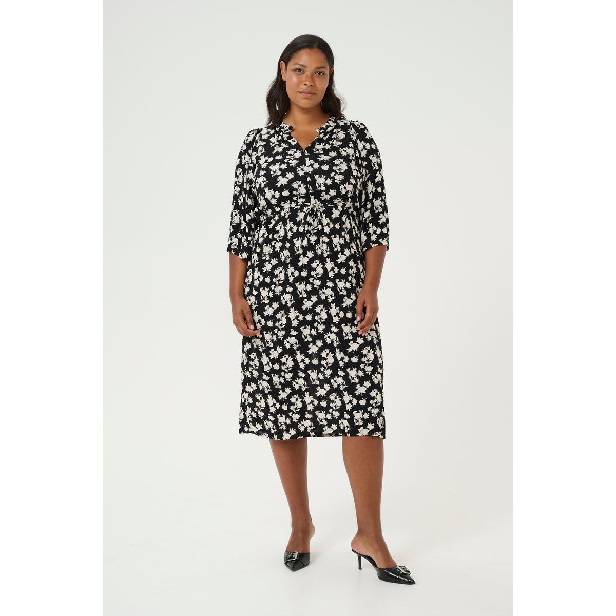 Midikleid mit Blumenmuster und Bindeband