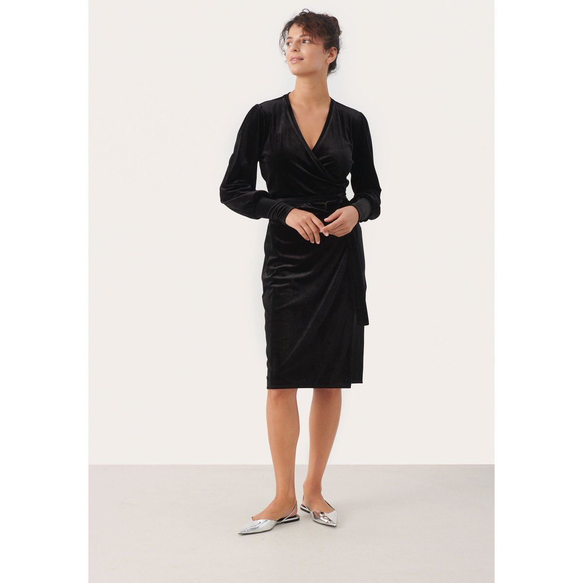 Kleid Gerade Passform black