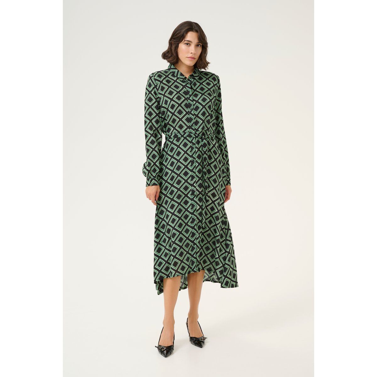 Midikleid mit geometrischem Muster und Hemdkragen