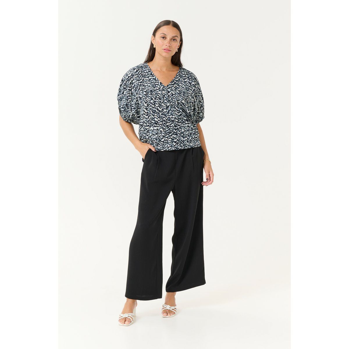 Kurzarm-Bluse Regular fit Blue / White Graphic Print blue white