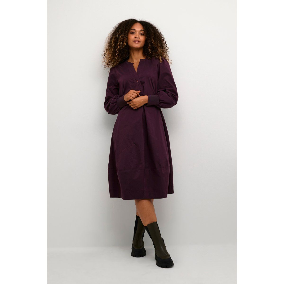 Kleid Feminine Winetasting wine