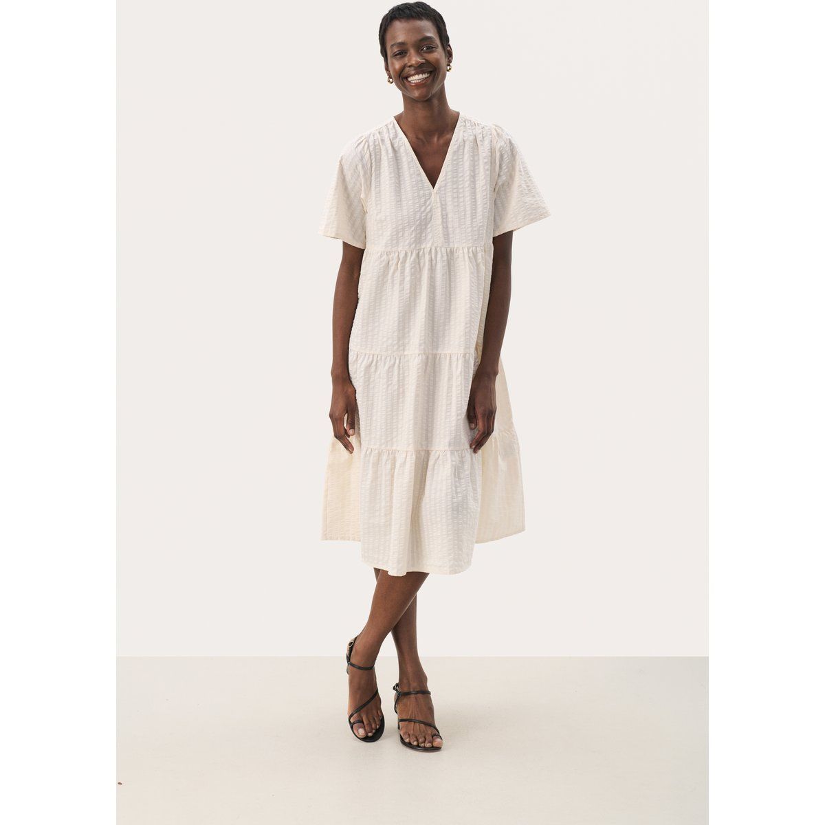 Kleid Relaxed fit Eggnog white