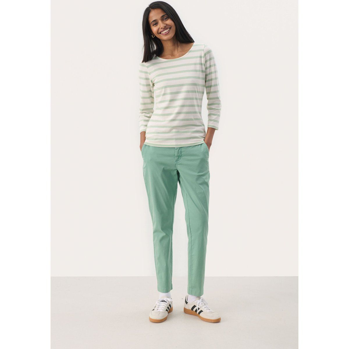 T-shirt Gerade Passform Cameo Green and White Stripe light green