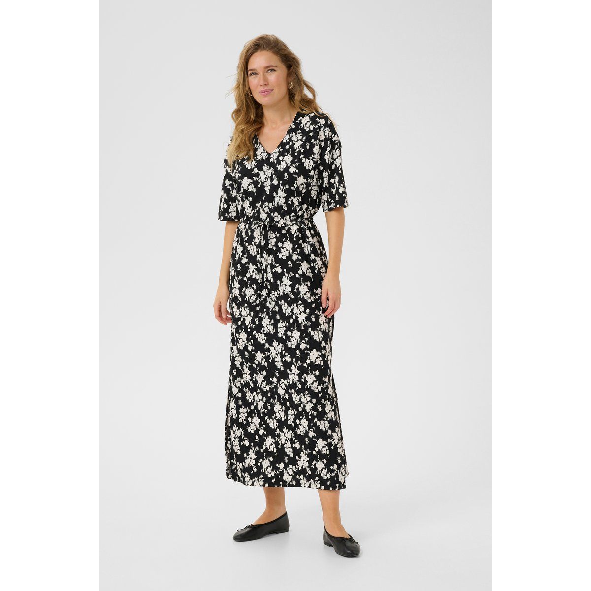 Jerseykleid Loose fit Black, Chalk Flower Print black offwhite