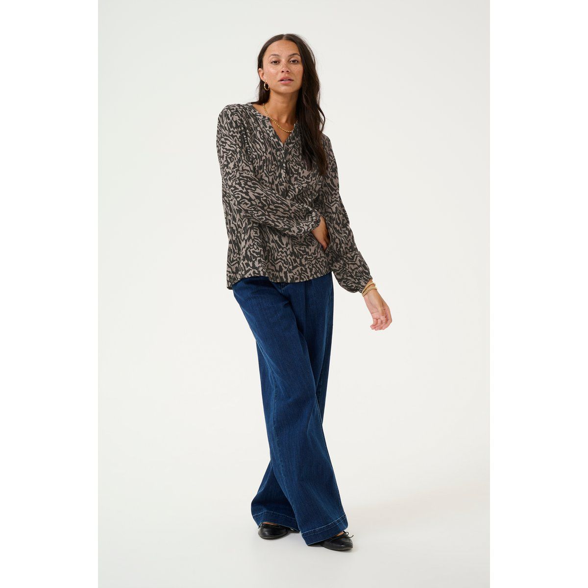Locker geschnittene Bluse mit Grafikprint