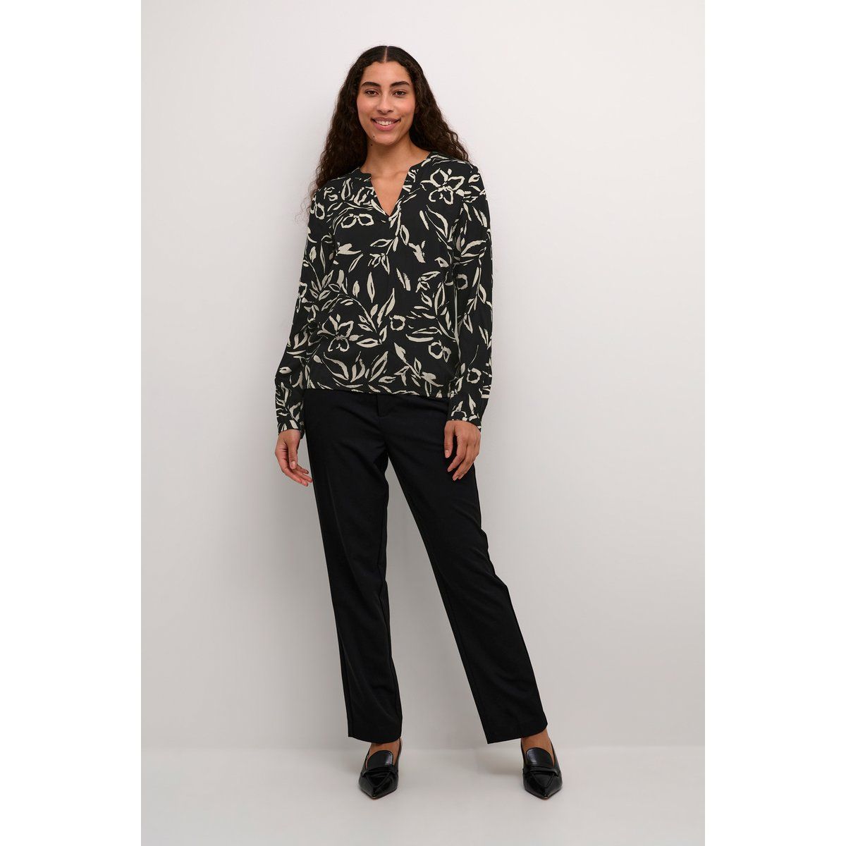 Langarm-Bluse Regular fit Black/Sand Painted Flower floral