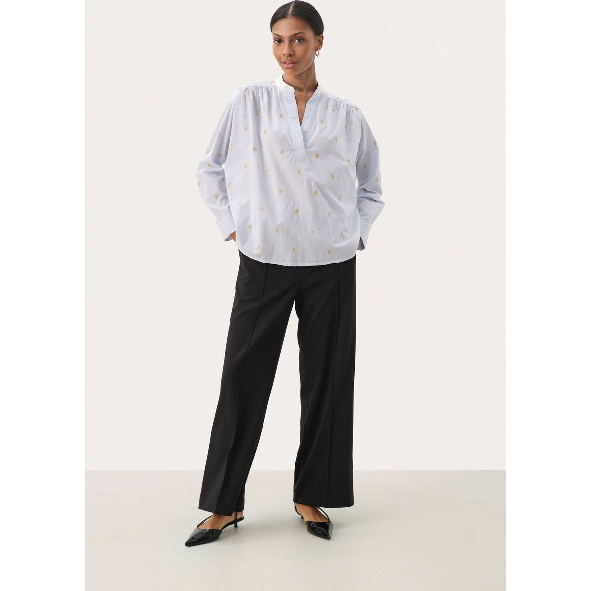 Oversize Langarmbluse mit Stickerei