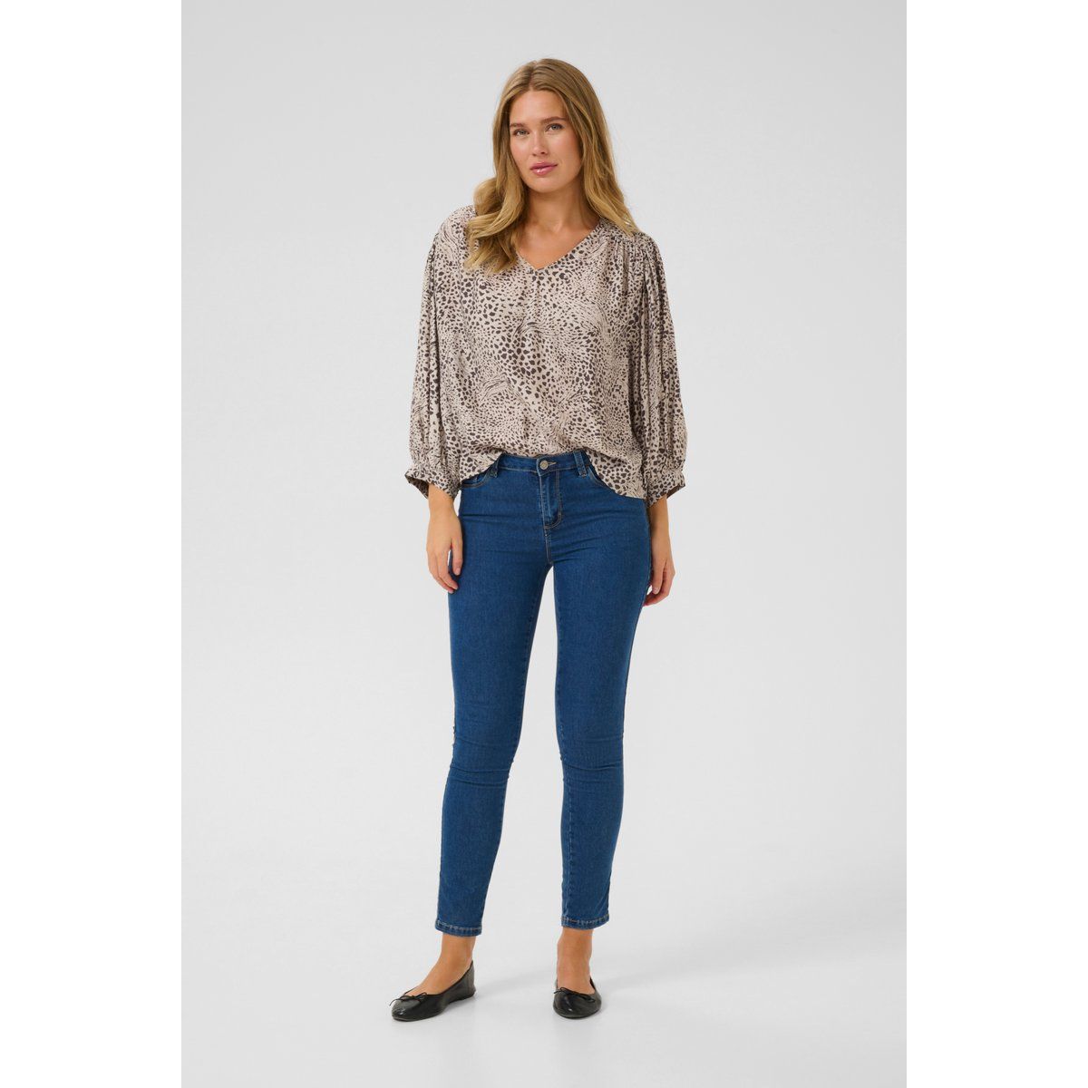 Bluse mit abstraktem Leoparden Print