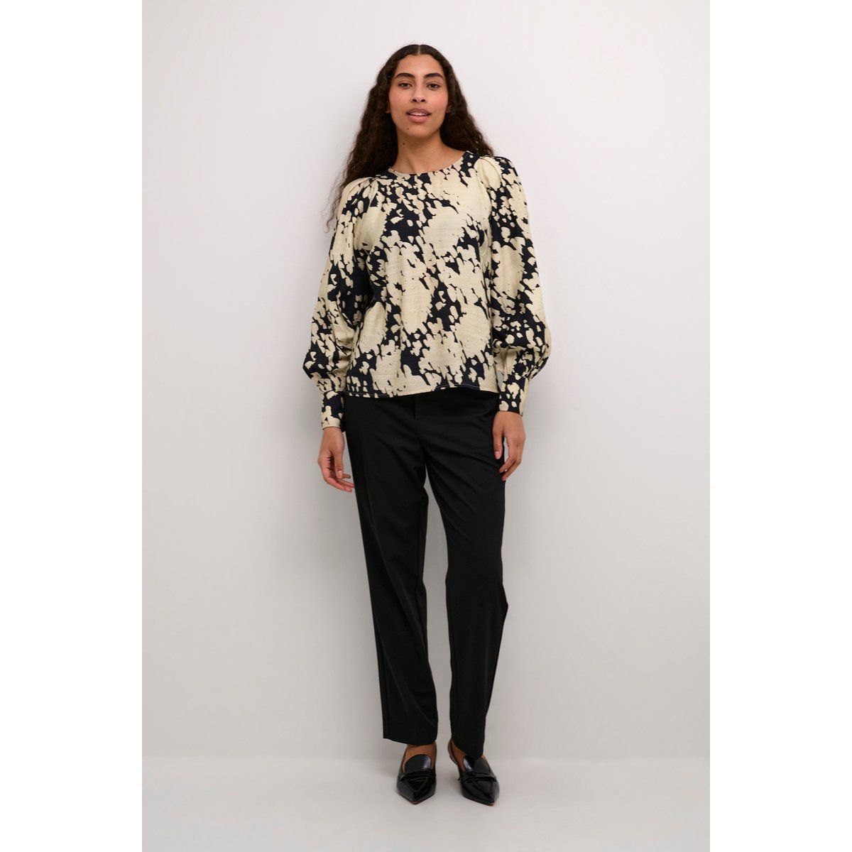 Langarm-Bluse Regular fit Black/Sand Graphic Cloud black multi