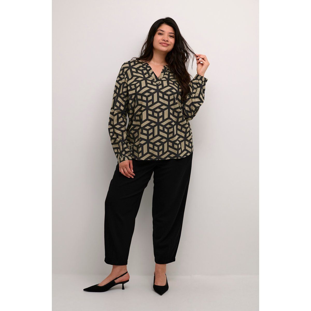 Langärmelige Bluse mit geometrischem Muster
