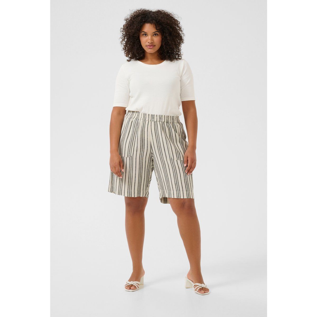 Gestreifte Bermuda-Shorts aus Leinenmischung